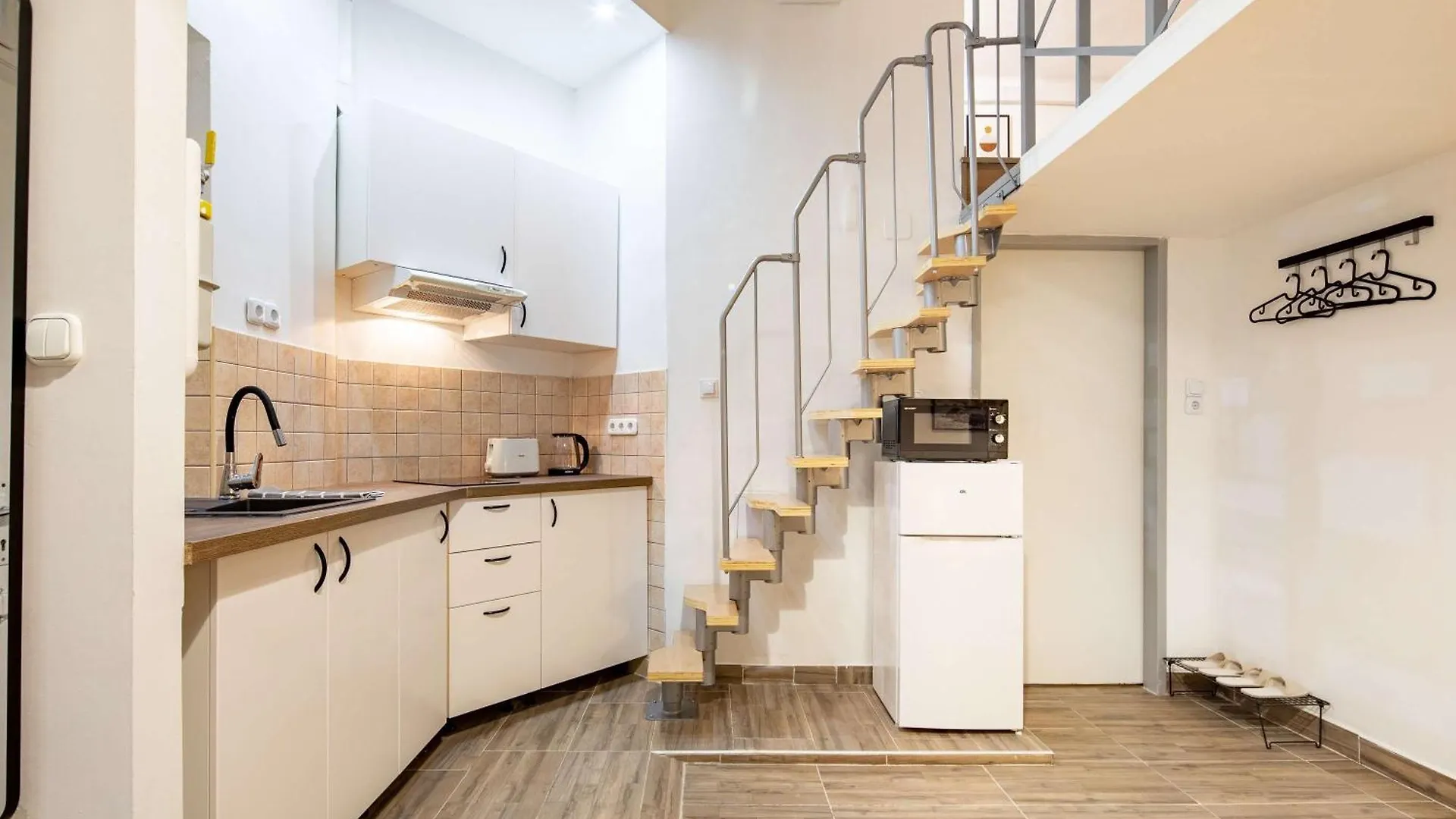 Centrally Located Comfortable Apartment Budapest
