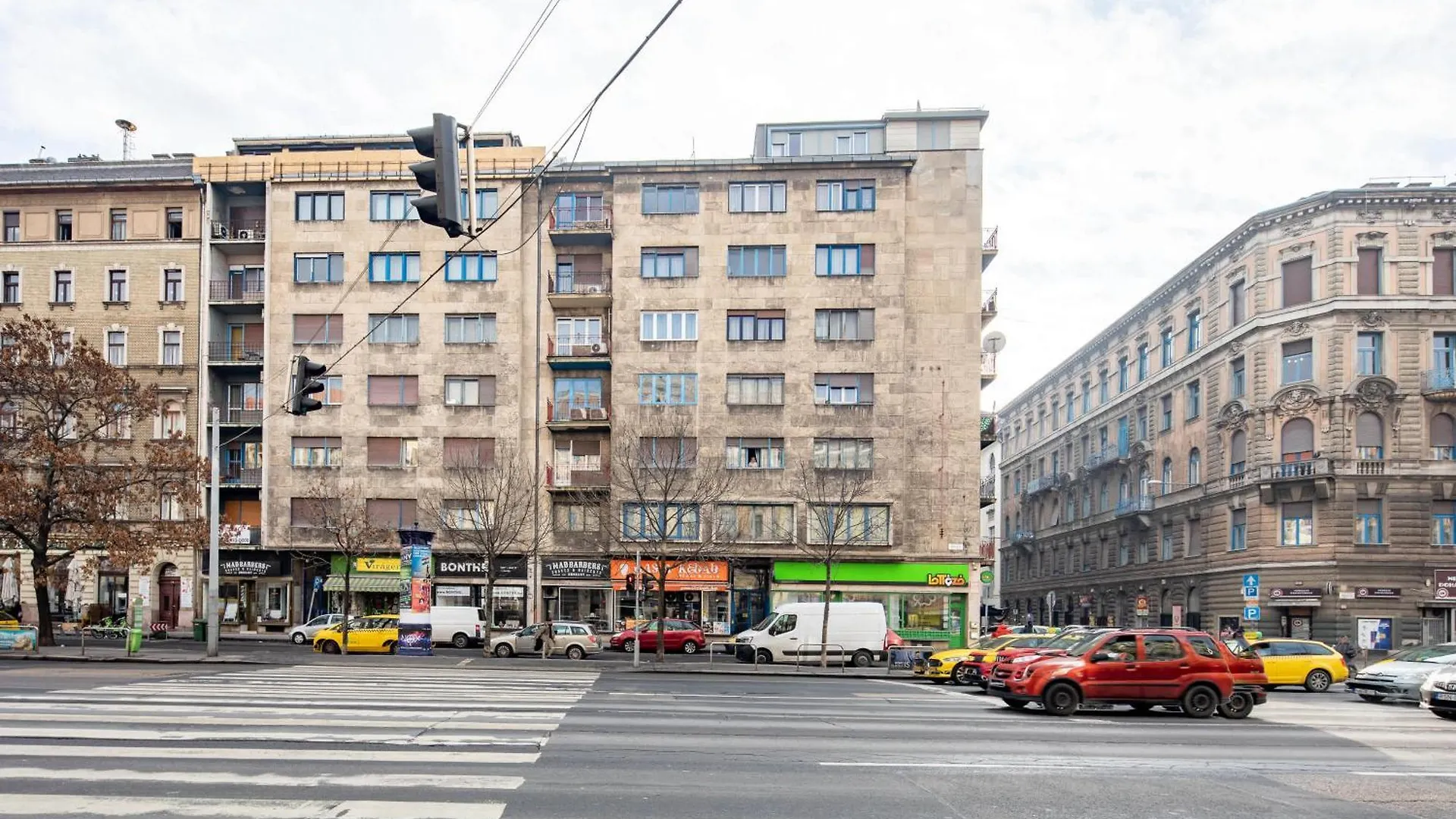 Centrally Located Comfortable Apartment Budapest